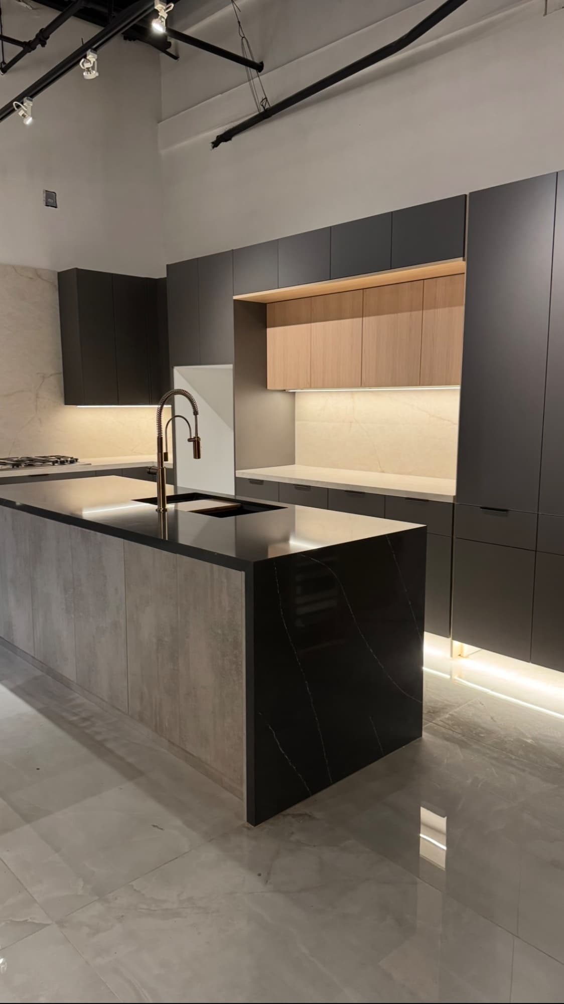 Under cabinet led light